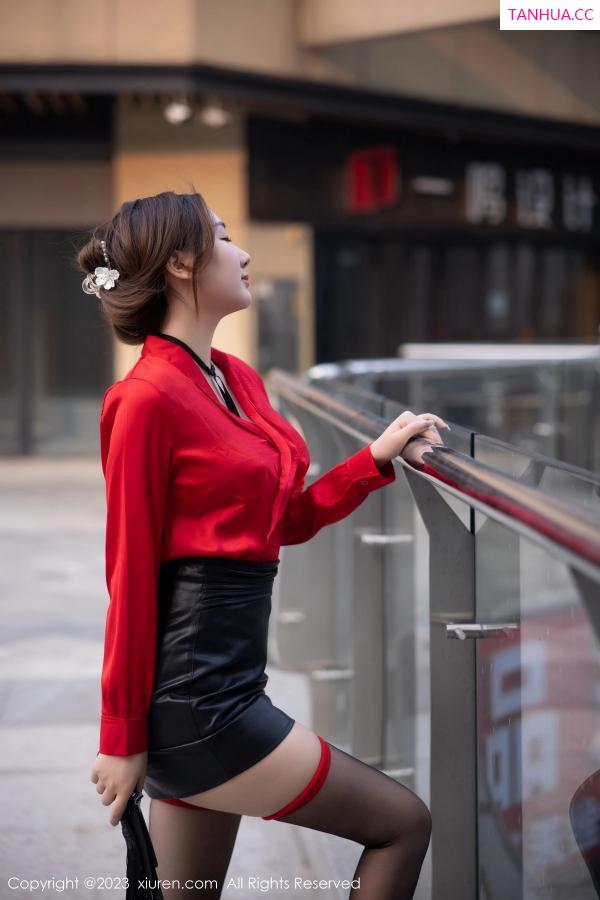 江真真  [XiuRen]高清写真图 2023.04.06 No.6529 江真真 黑丝短裙第3张图片